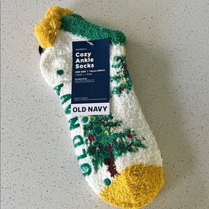 NEW - women’s old navy Christmas socks